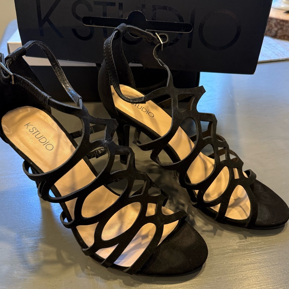 K-Studio Adelcina Black Heels